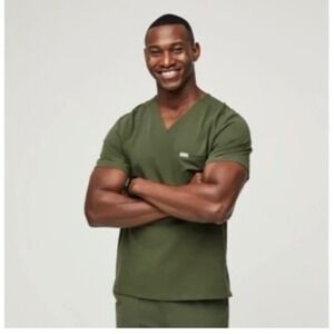 FIGS Technical Collection Men's Scrubs Set in Dark Olive, Leon Top/Tansen Jogger